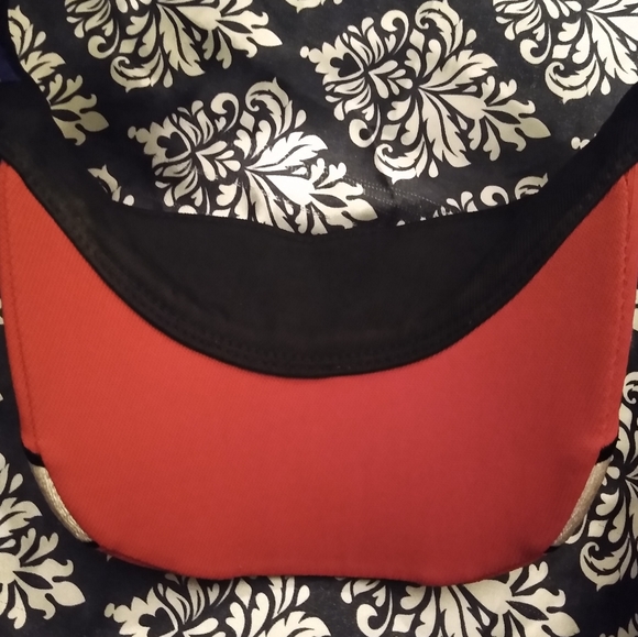 Preowned Reebok Atlanta Falcons  NFL football sun visor with adjustable strap. - Picture 2 of 4